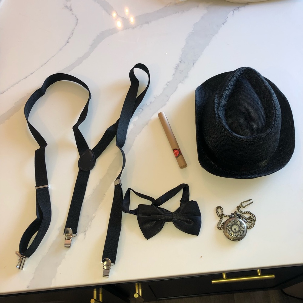Accessories for Clyde Halloween Costume (Bonnie&Clyde)